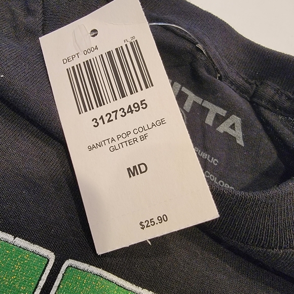 Anitta Photo Collage Glitter Logo Boyfriend Fit Girls T-Shirt Size Medium NEW! - Picture 7 of 11